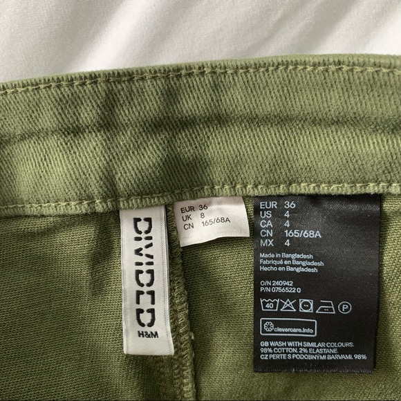H&M Divided Cargo Style Skirt in Khaki Green - Picture 3 of 4